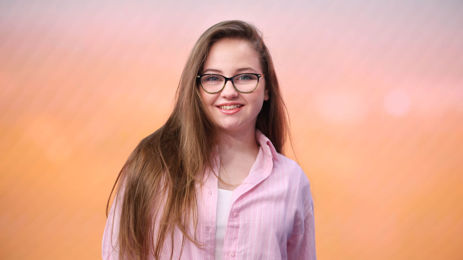 Ana Stojanoska to represent North Macedonia at JESC 2026