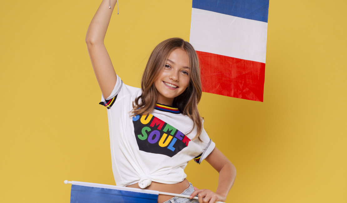 Zoé Clauzure représentera la France au ZESC 2023 – ESCXTRA.com